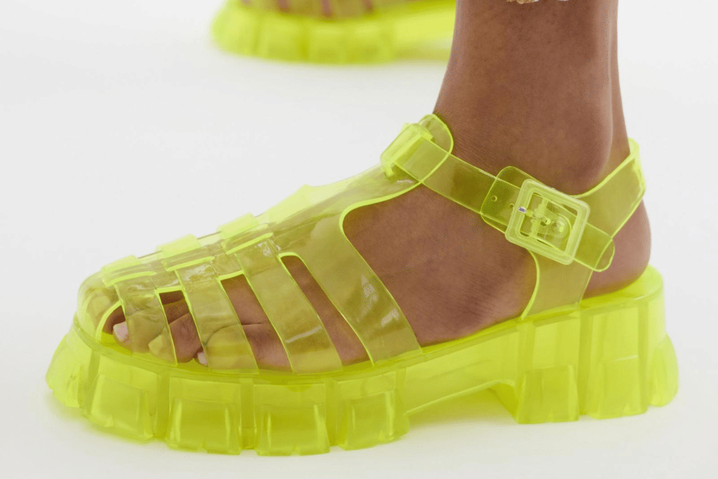 Summer Bliss The Ultimate Jelly Sandals for Pure Comfort Trends9