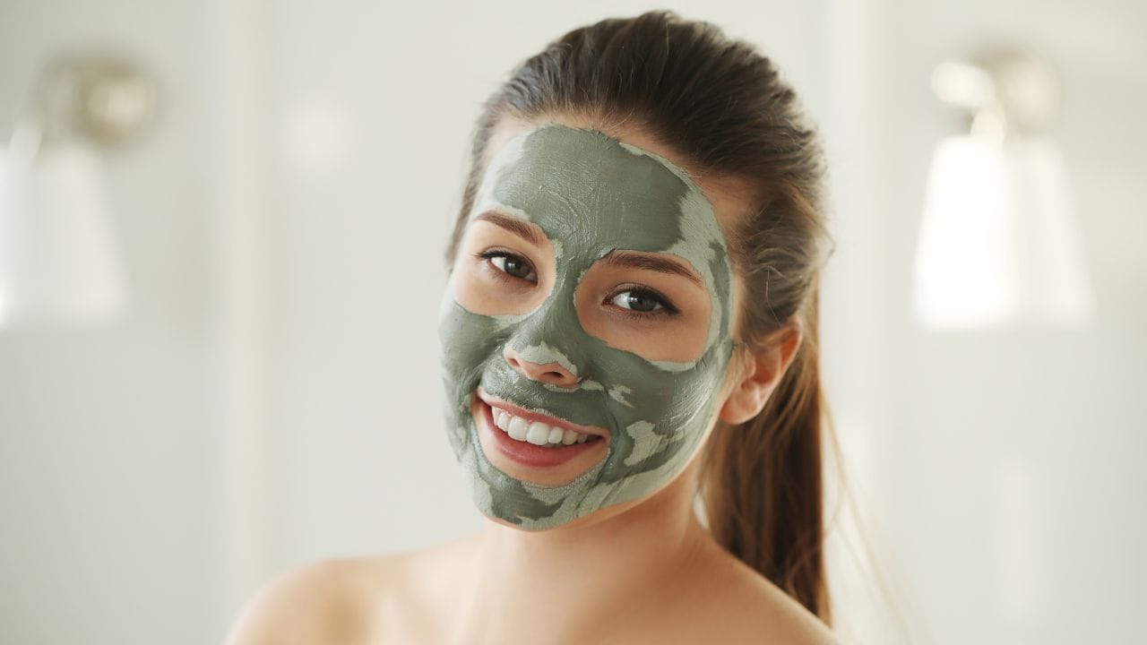 5 Homemade Ayurvedic Face Packs for Glowing & Healthy Skin Trends9