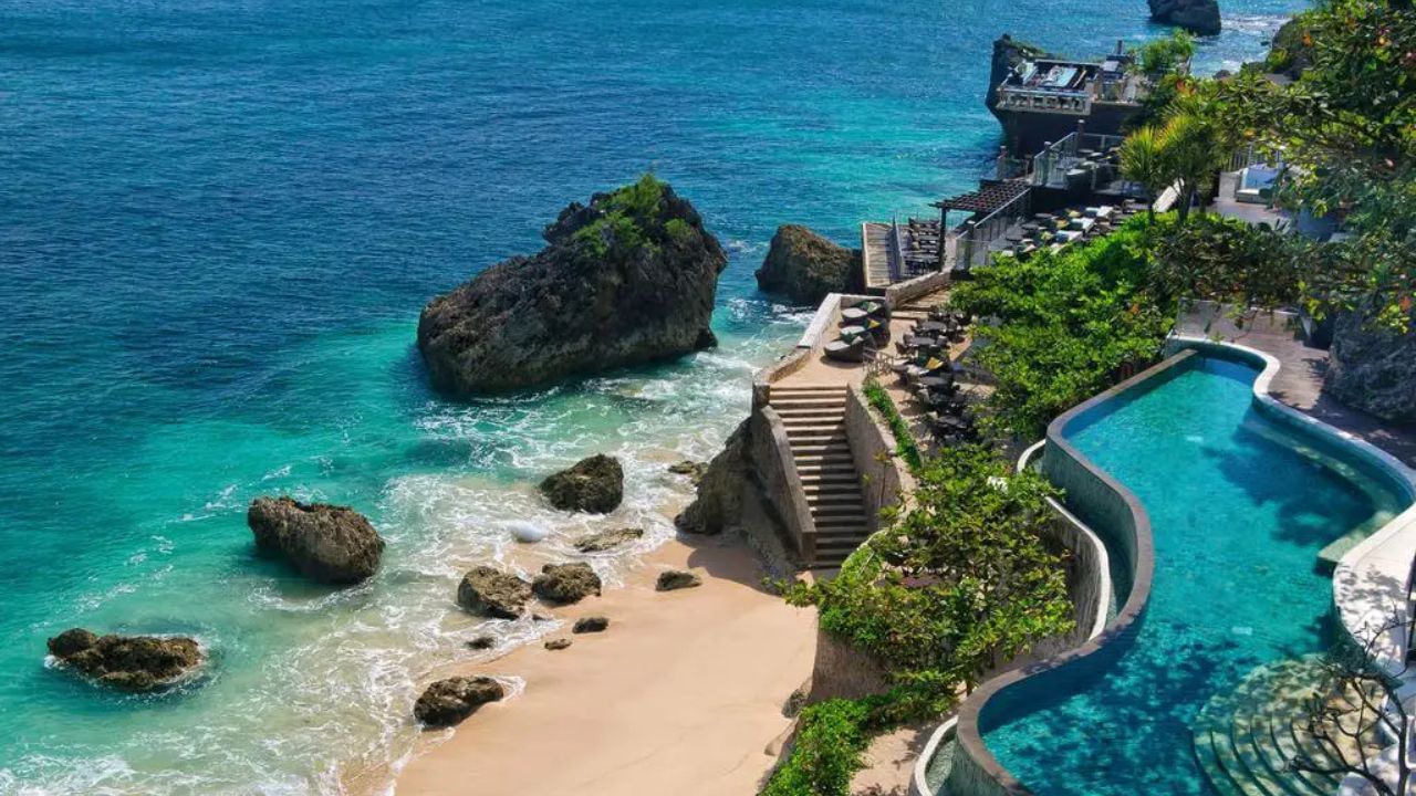 Bali, Indonesia: Bali offers a blend of beautiful beaches, terraced rice fields, and ancient temples. Known for its yoga retreats and wellness centres, it’s a perfect place for relaxation and self-discovery. Experience the rich cultural heritage through traditional dance performances or explore the bustling nightlife in Kuta. From surfing in Uluwatu to shopping in Ubud, Bali has something for everyone.
