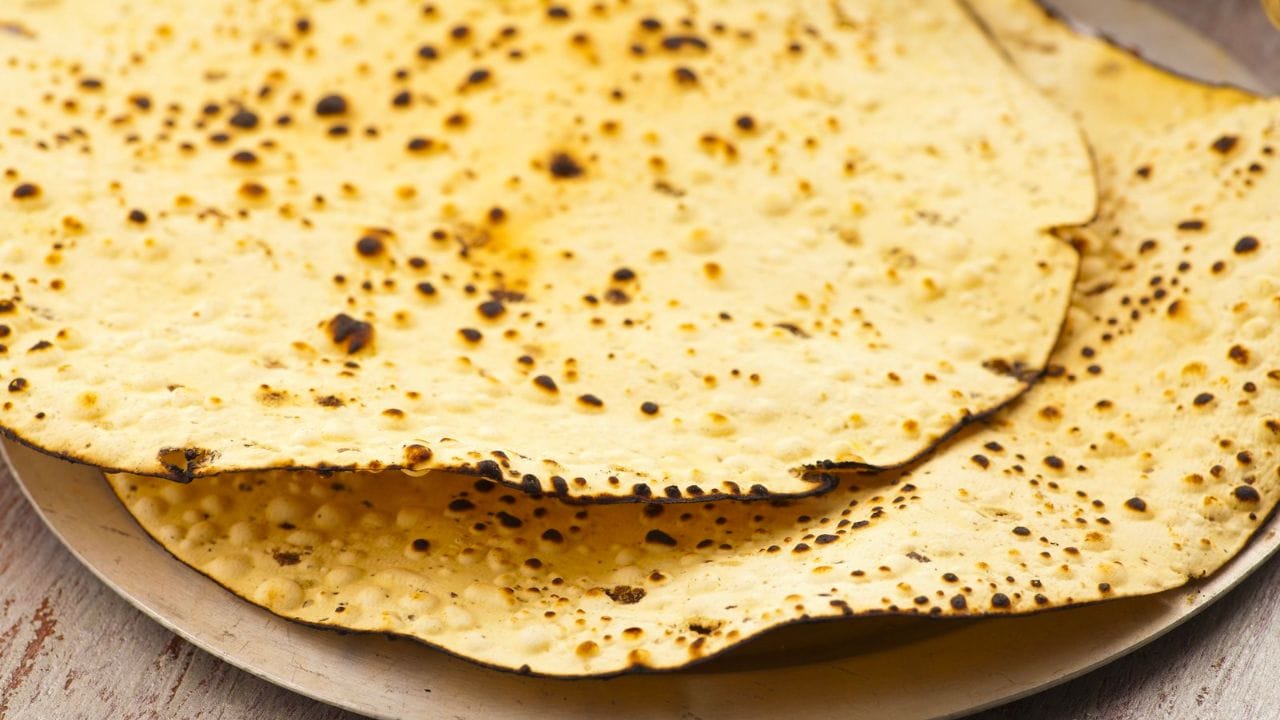Checkout These Crunchy Types Of Papad To Spice Up Your Meal Trends9