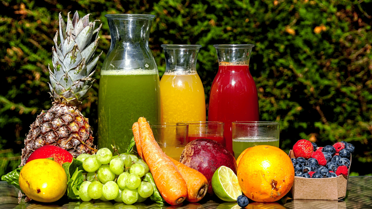 Eyecare Tips Mango To Amla; Try These 6 Best Juices For Maintaining