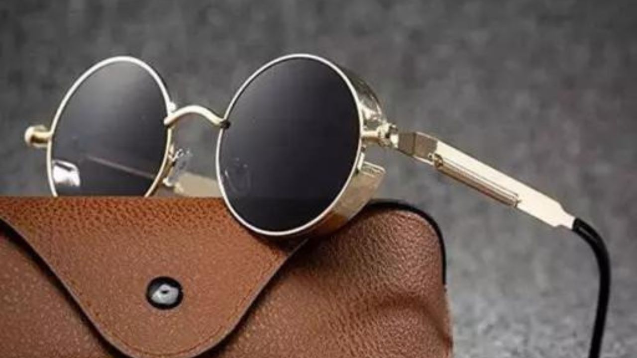Round Sunglasses: Suhana has been seen wearing round sunglasses which give her a chic and trendy appearance. (Pic Credit: Google)